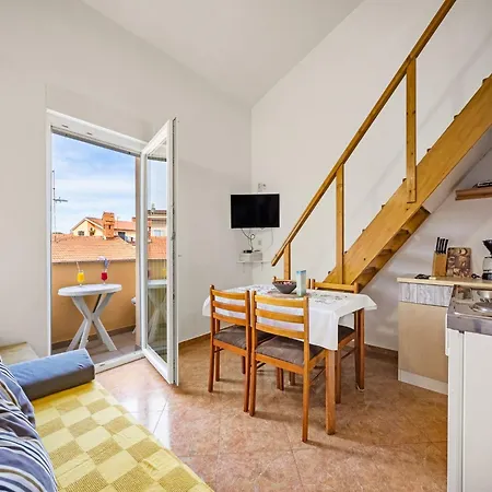 Apartment, 250m From The