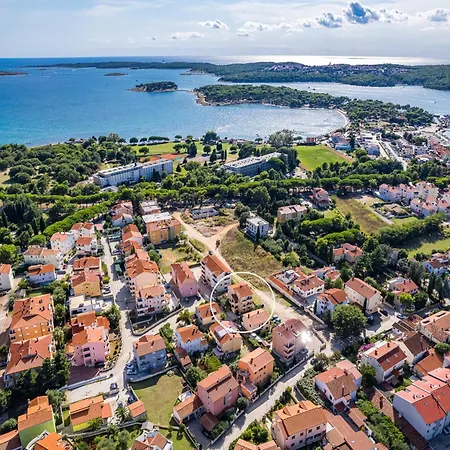 아파트 In Near Bijeca