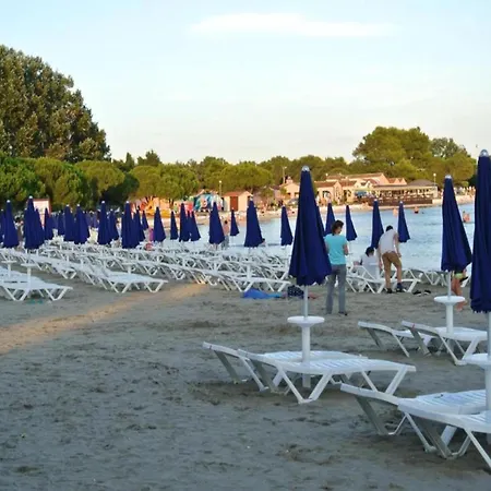 Apartment, 250m From The